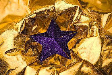 《死或生：女神假期》国际服性感泳装“拉链轨迹”登场